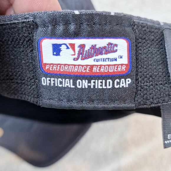 Boston Red Sox New Era 39Thirty 2018 World Series Champs Cap Hat OSFM - Picture 10 of 11